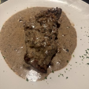 Filete de res en salsa de tartufo