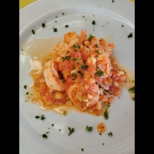 Camarones al ajillo