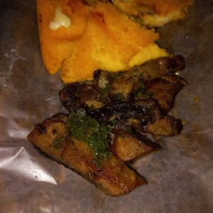 Tercera con arepas con queso
