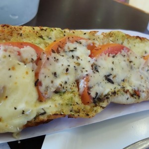 brosquetas de tomate y queso