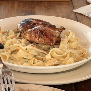 Pasta con Pollo