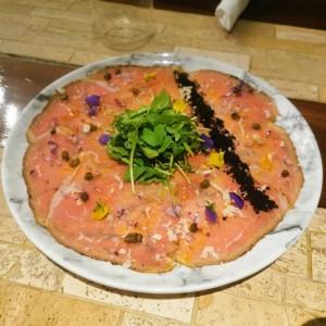 Carpaccio de res