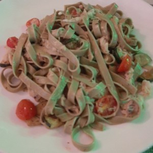 tagliatelle con salsa mero y zucuini