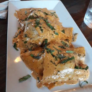 ravioli con pollo