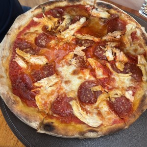 Pizza - Pollo e Salame