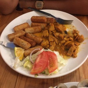 cambombia con calamares y yuca frita