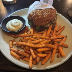Hamburguesa fitifiti 50/50 con camote