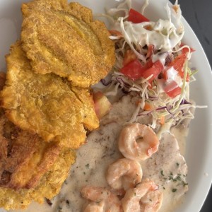 FILETE DE PESCADO RELLENO (salsa blanca)