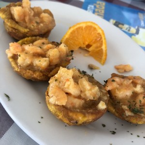Patacones Rellenos de Camarones