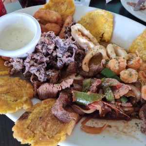 picada mixta mar y tierra