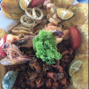 picada de mariscos