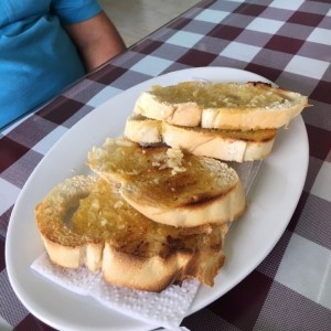 Pan con ajo
