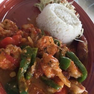 Camarones en Salsa Criolla