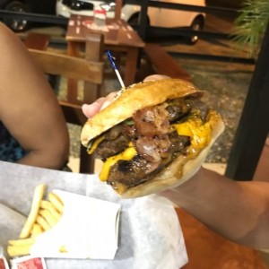 doble hamburguesa con bacon