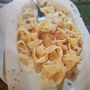 Fettuccini de pollo