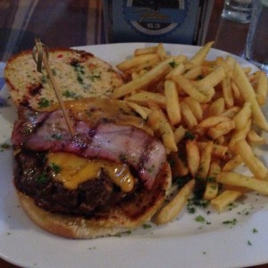 Hamburguesa de la Casa