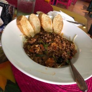 spaguettis en carne molida