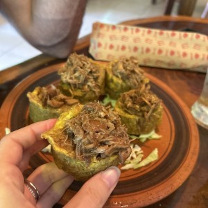 Patacones Rellenos de Pulled Pork