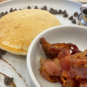 Chocolate chips pancakes
