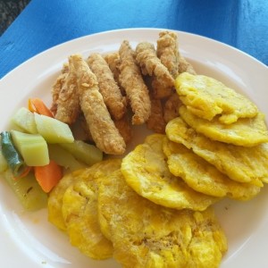 deditos de pescado con patacones