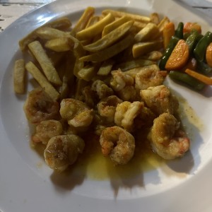 Camarones al ajillo