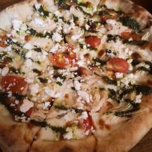 Pollo y pesto