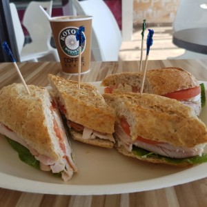 Pavo ahumado con queso