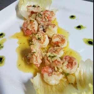 Camarones al ajo crocante