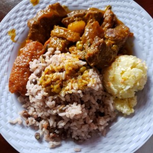 carne guisada