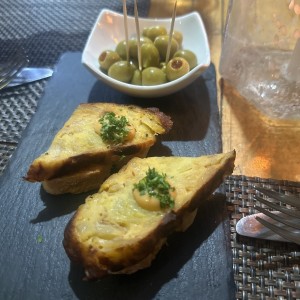 Cortesía de la casa