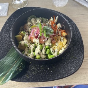 Poke de salmón