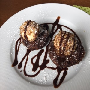 Sabdwich de mantequilla de mani con helado