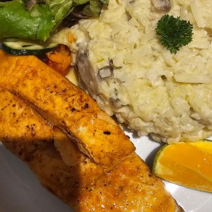 salmon con risotto