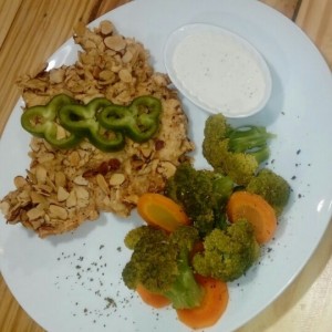 milanesa de pollo con almendras