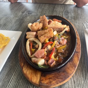PARRILLA DE MARISCOS AL ESTILO BOGA