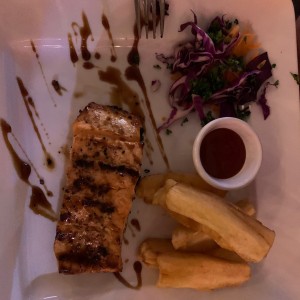 salmon con yuca