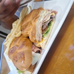 Emparedados Combos - Emparedado de Pierna