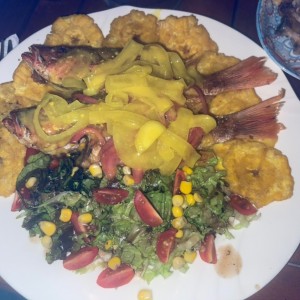 Pesacado con patacones