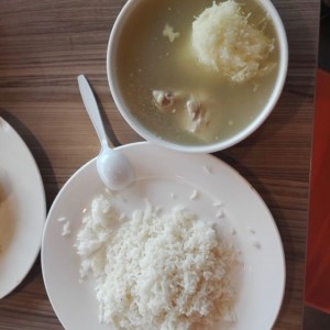 sancocho y arroz blanco 