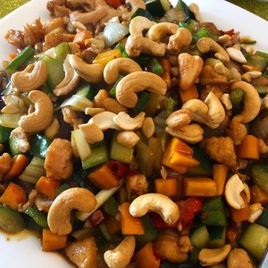 Spicy chicken with nuts