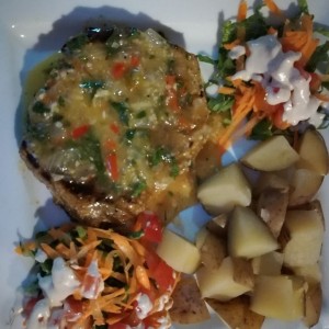 filete de pescado al ajillo