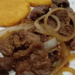 DESAYUNOS - BISTEC DE CARNE