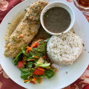Filete convina al ajillo 