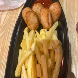 Nuggets con Papitas