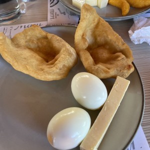 Huevos hervidos