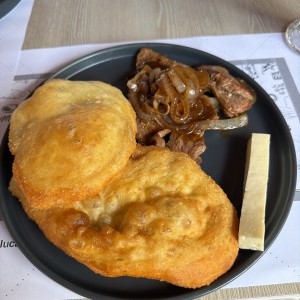 Bistec Encebollado o Bistec de Hígado de Res