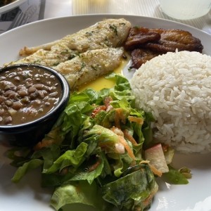 Pescado al Ajillo