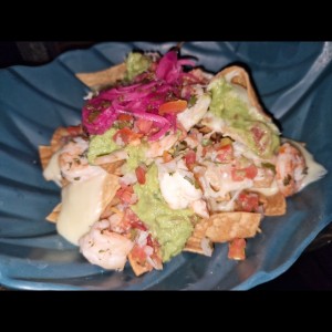 Nachos de camarones