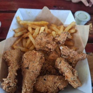 Chicken Tenders con papas