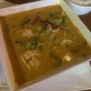 Curry thailandes de camarones 